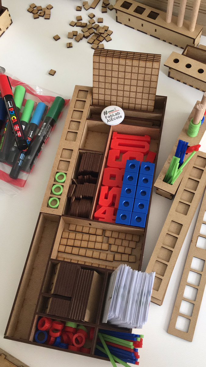 FABULISbox's tweet image. 💡On passe du prototype à la production 🏭 avec @mireille54321 et @Canope_57
La force du dispositif #fablabalecole des rencontres, une communauté et du #DIY. @universcience  @STEAM_InSitu 
Bientôt la documentation sur #DoDoc de @latelier_cherch avec @TiersLieuxEdu #semaineTLEDU