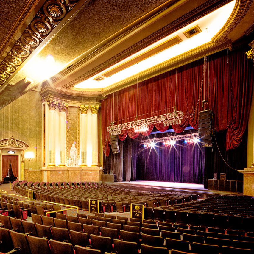 conciertosmxico's tweet photo. Hace 77 años se abrían las puertas del Teatro Metropólitan, ¿a qué bandas has visto aquí? https://t.co/AbxfL8ekLW