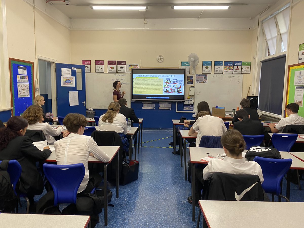 MrsColliteracy's tweet photo. English intervention in full swing for our new ‘Period 7’ 🌟 @MissCBates  @Miss_CBleakley https://t.co/VmUcjsm937