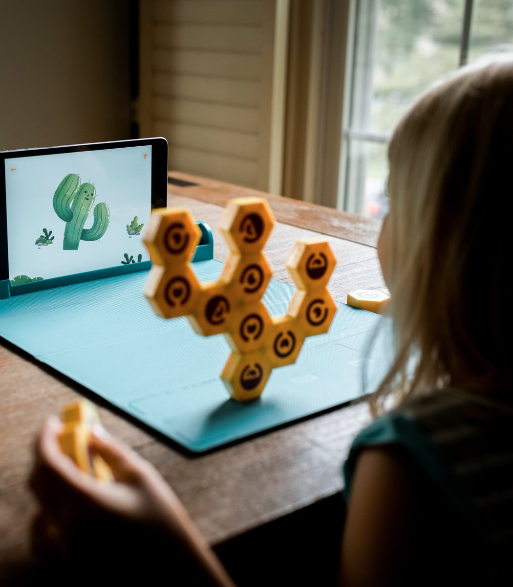 PlayShifu's tweet photo. How to encourage a little architect? By letting them build creative structures with Plugo Link! STEM ahead 💪@brandimarkham

#PlayShifu #Plugo #STEMWithPlugo #learning #edtech https://t.co/993ywuQFiE