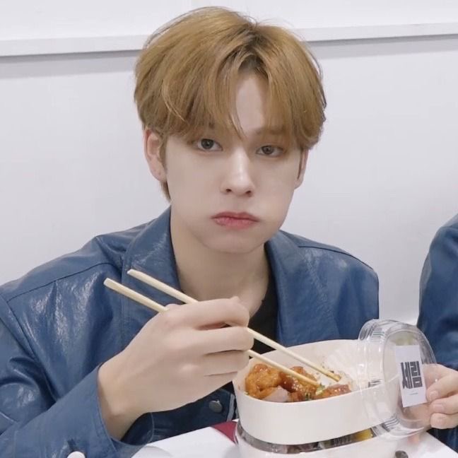 don't open this thread if you're a selmbaboluvity