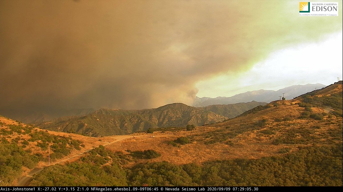 Activity seems to have picked up in the past couple of hours on the Johnstone Peak camera:  #BobcatFire