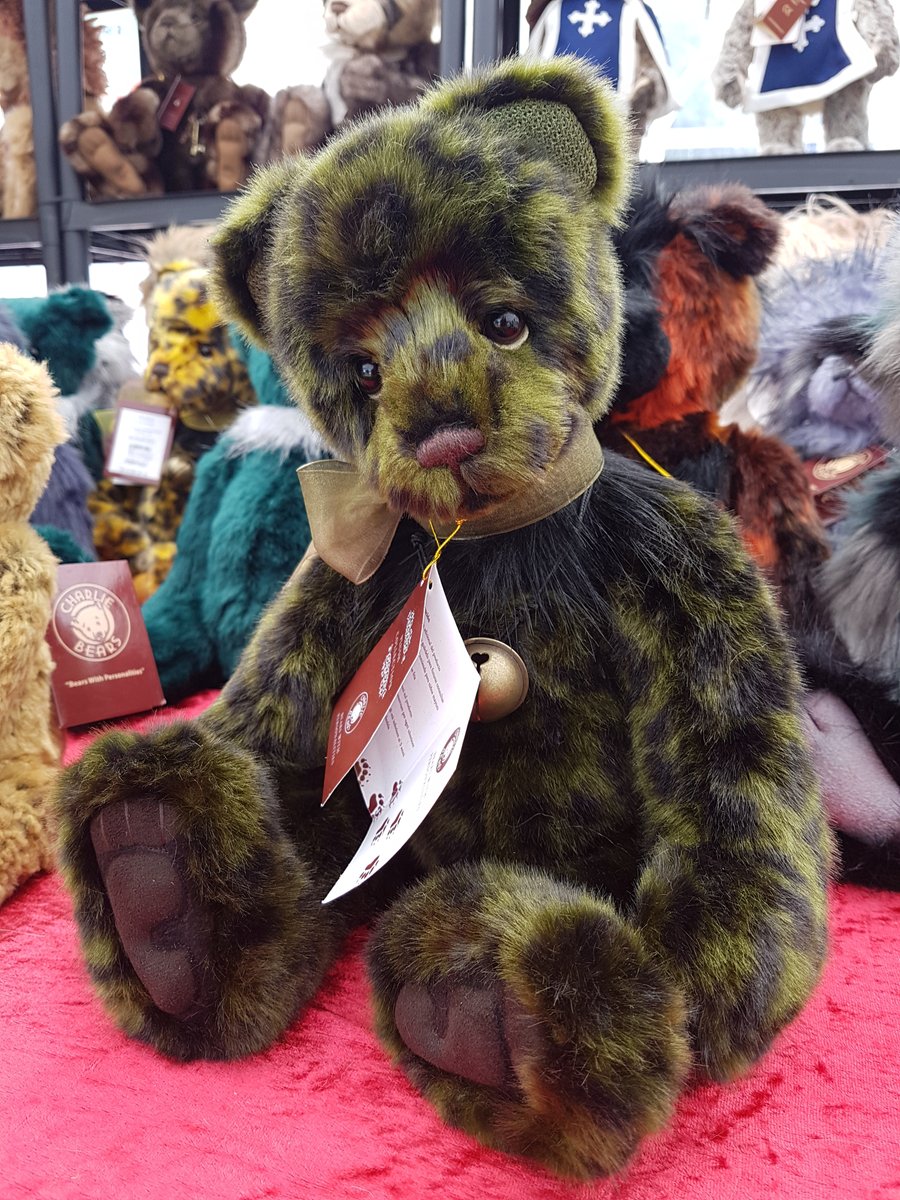 It's #NationalTeddyBearDay so we thought we'd share some of our favourite collectible Teddy Bears from <a href="/Teddystation/">Steve Kohler</a> We love the Paddington Bear 😍🐻Teddy Station are regular exhibitors at the Blenheim Palace Flower Show - join us from 25th - 27th June 2021 at <a href="/BlenheimPalace/">Blenheim Palace</a>