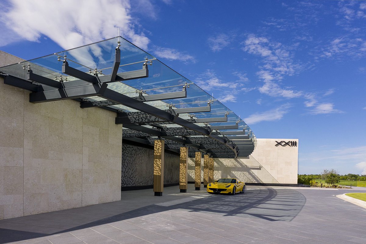 8) ... and the clubhouse.Clearly, the  didn't hold anything back on the Grove XXIII.But then again, has he ever? NBWW