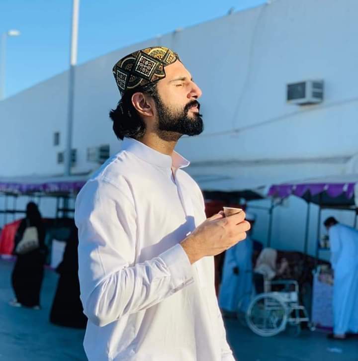 elim_mehranvi's tweet photo. قَدَمَ قَدَمَ تي رُڪاوَٽُون 🤼♂️
پَر وِکُون اسان جون وَرِي به اَڳتي 🏃♂️
#WeStandWithCSMBKM https://t.co/pqVgBeUfuP