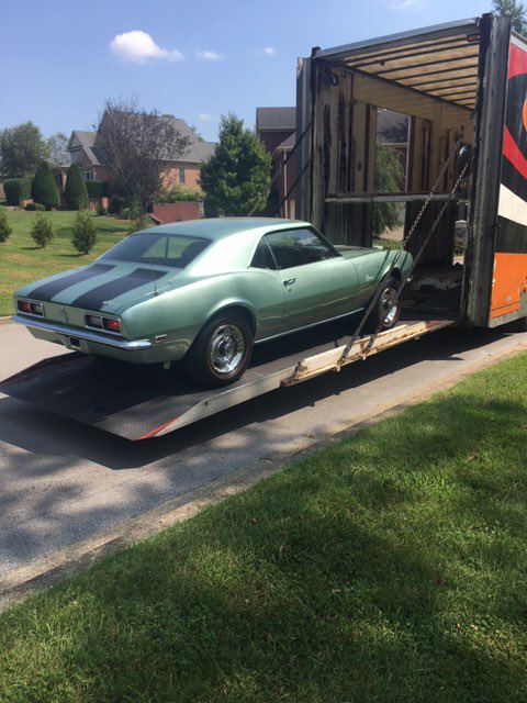 LAB019's tweet photo. What’s the first thing in the new house?   @1FastColt ‘s new car.  It arrived before we did. Thanks @ReliableCarrier !! https://t.co/EmJCkIUMiu