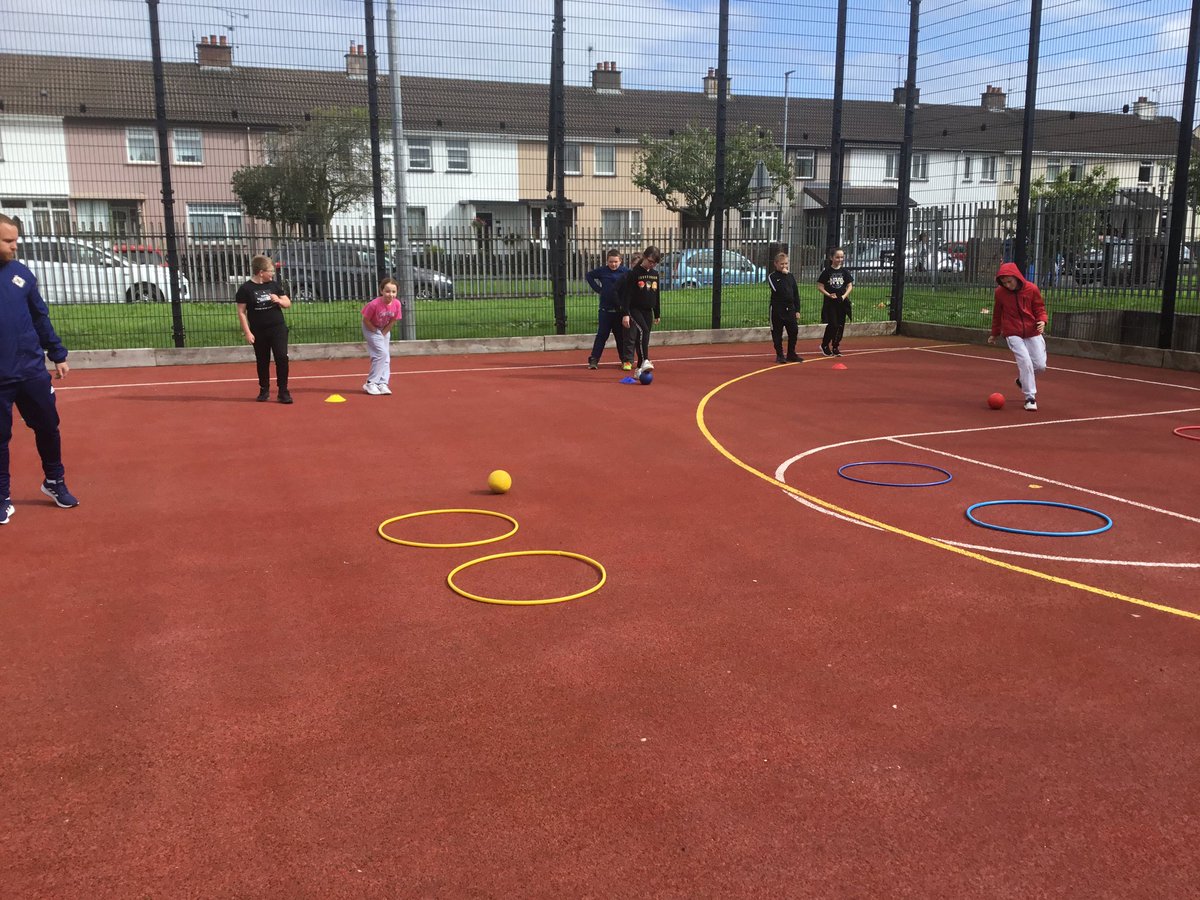 MillburnSchool's tweet photo. We were delighted to welcome Coach Ronan from @OfficialIrishFA into Millburn PS today. These weekly sessions for our P5, P6 and P7 pupils will supplement our holistic PE programme! 💪🏼
@ETI_news
#millburnequalssuccess
#happychildren
#activekids https://t.co/jols0fJGdC