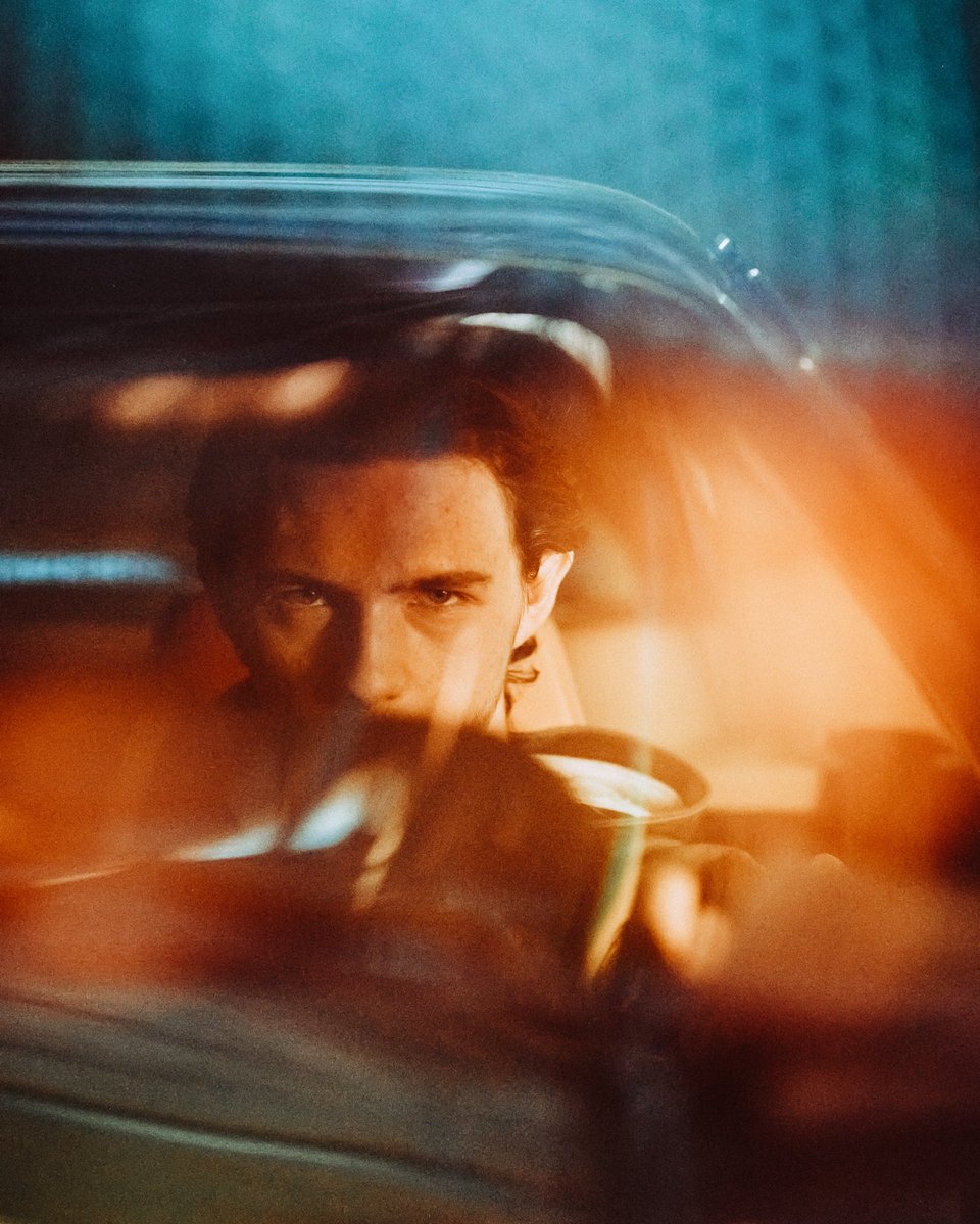 jonathanbertin's tweet photo. Mes photos du dernier clip de @petitbiscuit pour son tout nouveau son Drivin’ Thru The Night, une vraie atmosphère ! 

Instagram: jonathanbertin https://t.co/o1NtoQ3lFT