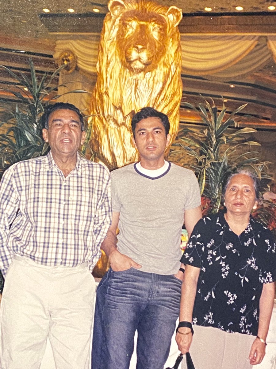 TheVikasKhanna's tweet photo. Just found this precious image in my bank locker. 
All the other possessions were insignificant. I picked up this pic with both hands &amp; left. ❤️❤️❤️
Papas dream city Las Vegas 😉 while Ma didn’t like it much 😂🙈- 2003 https://t.co/DhbPLVFFCn