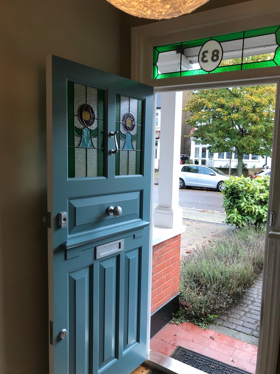 info_front's tweet photo. How to inspect your old door frame.
https://t.co/VVCGZquX32

#frontdoors #bespokefrontdoors #bespokedoors #doors #frontdoor #door #londondoor #frontdoorlondon #londonfrontdoor #accoya https://t.co/QZ77Rs17pZ
