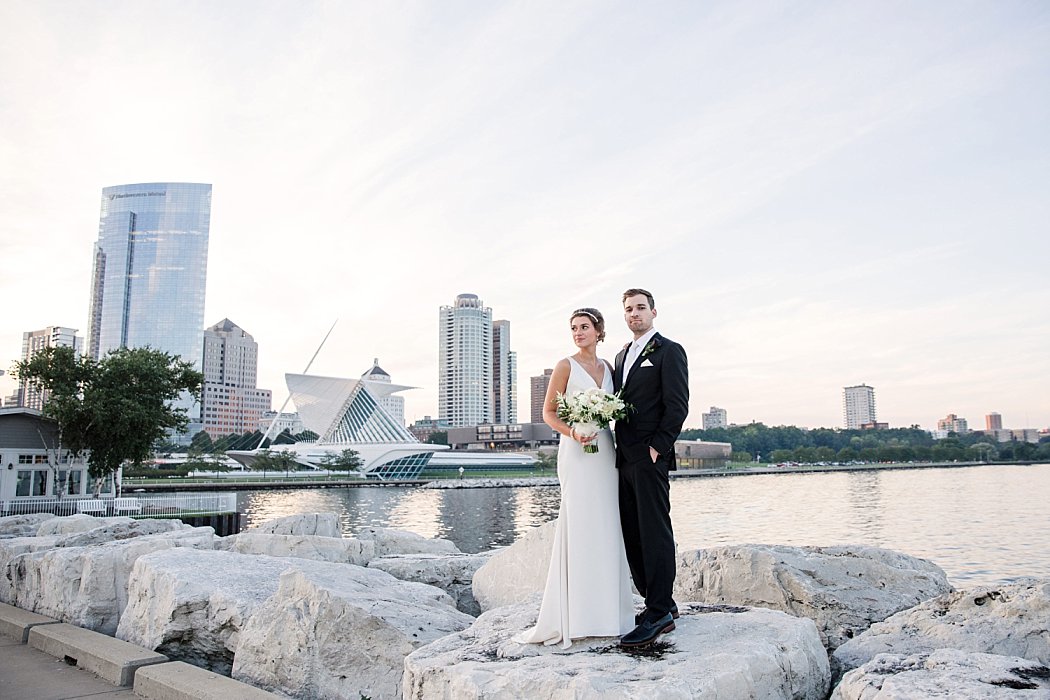 MarriedInMKE's tweet photo. Check out the latest on #MarriedInMilwaukee - Top Waterfront Wedding Venues! https://t.co/H50talcCGg https://t.co/c8FKb2d9Vo