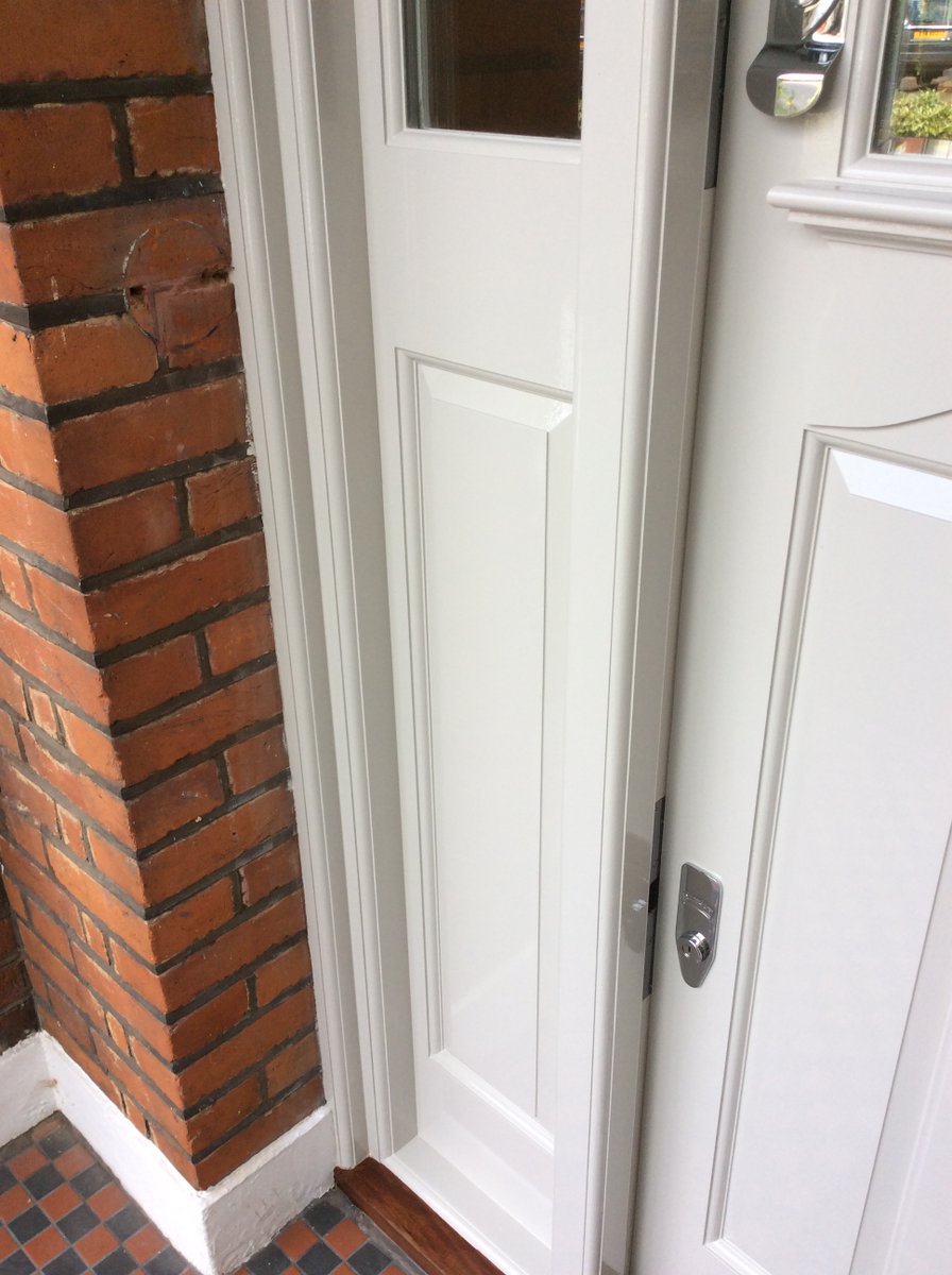 info_front's tweet photo. How to inspect your old door frame.
https://t.co/VVCGZquX32

#frontdoors #bespokefrontdoors #bespokedoors #doors #frontdoor #door #londondoor #frontdoorlondon #londonfrontdoor #accoya https://t.co/QZ77Rs17pZ