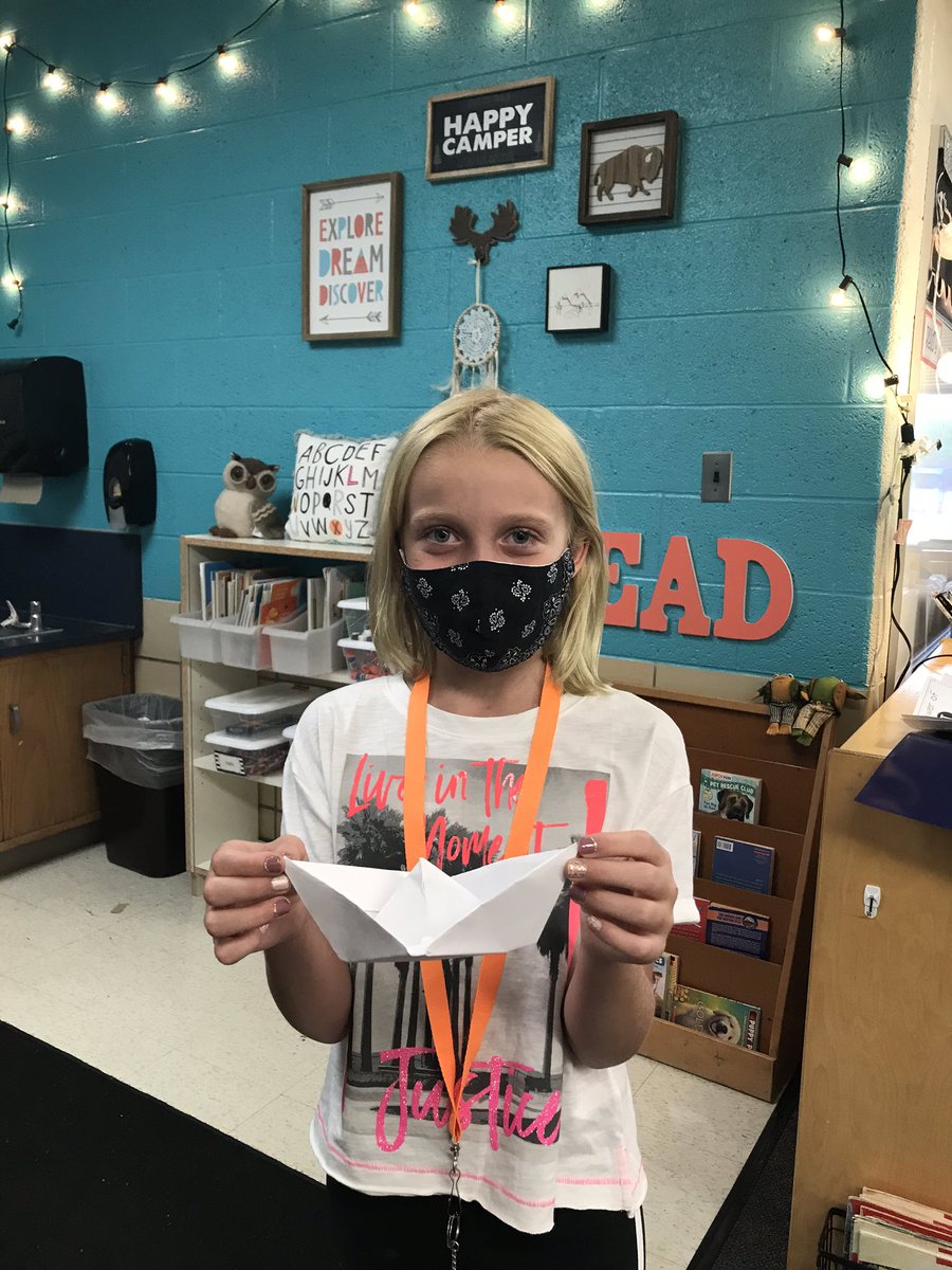 MissFoster2nd's tweet photo. Today we learned about having a growth mindset by making origami boats and about the power of yet! https://t.co/f2YoLeUDzT
