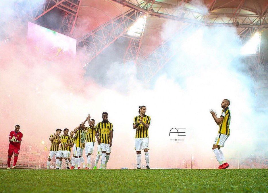 mutaiwee's tweet photo. #الاتحاد_العدالة دورينا جميل .. بجمال الاتحاد .. دورينا قوي .. بوجود العميد .. تبقى الاثارة ما بقي الكبير .. قلناها لاخوف على كبير جدة 💛🙏🖤 https://t.co/ikY7UqJ7ZY