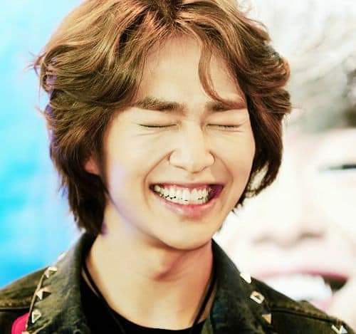 Nct2020winwin's tweet photo. °~ Onew's smile ~°
#SHINee #온유버블 https://t.co/xdJGf9n5uz