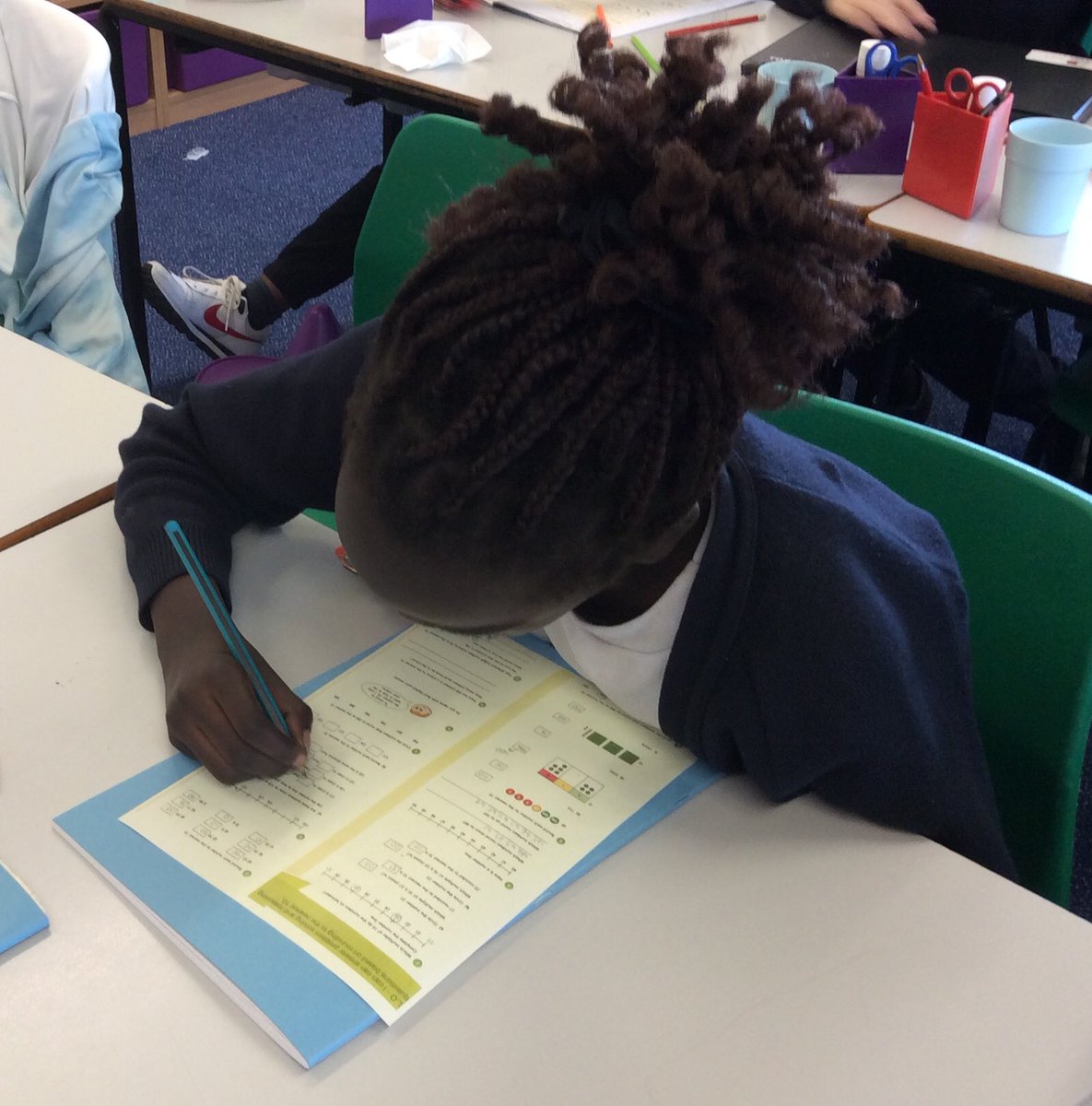 highachieverstm's tweet photo. Maths in action! Rounding numbers. #stmmaths #stmplacevalue https://t.co/pKlIQbjG12