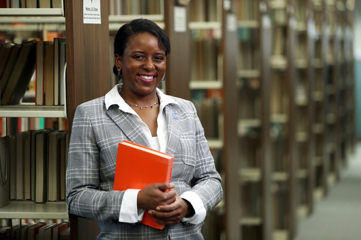 CSUSBNews's tweet photo. Annika Anderson, assistant professor of sociology, works to eliminate barriers that prevent the formerly incarcerated from succeeding and graduating from college. ๐บ๐พ๐ https://t.co/IhMlu3vsmX
#WeDefineTheFuture #CSUSB #ProjectRebound #CSUSBProfessors #WeDefineTheFutureWednesday https://t.co/WOfIS66JxA