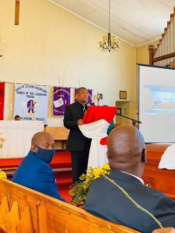 ANCECape's tweet photo. Speaker of Inxuba Yethemba LM Sisi Nyameka Goniwe and widow of struggle activist, Mathew Goniwe was laid to  rest today in Cradock. Funeral Eulogy was delivered by the EC Premier &amp; ANC Provincial Chairperson Cde
@OscarMabuyane.
@MYANC
@GerryMvoko
@LulamaNgcuka 
@BapsMhlaba https://t.co/o3XRCZVL89
