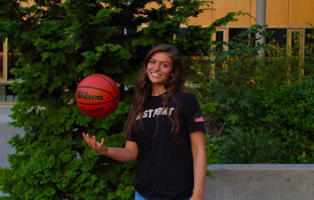 2021 6’0 PF Alivia Stephens (Issaquah HS/NW Blazers) has committed to Army. Versatile and strong forward!