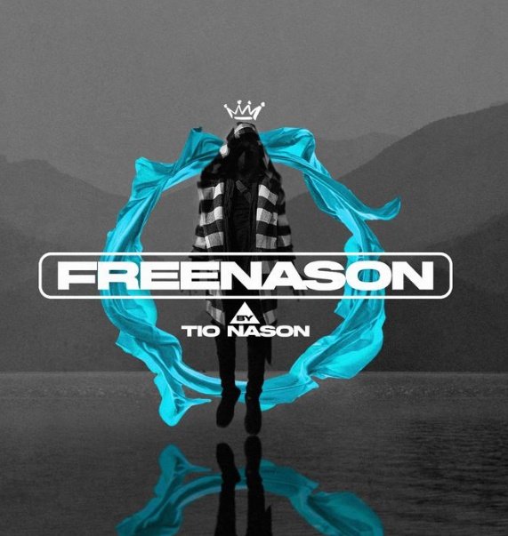 JustChiti's tweet photo. My mungulu posts you like and retweet now am out here trying to promote @TioNason's #Freenason you are just NDWIII!!! 😂 that's why you miss out on nice things. https://t.co/ZBhCg9Hl2B
