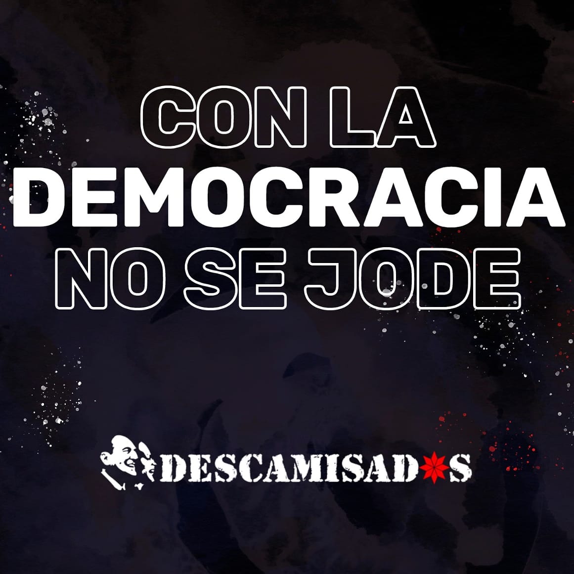 FIGDescaCABA's tweet photo. Rechazamos las acciones violentas llevadas adelante por miembros de la Bonaerense contra la residencia familiar del Gobernador, @Kicillofok.
Estas acciones, sumadas a las que lleva adelante un sector de la oposición, buscan condicionar a un gobierno electo por el voto popular.+ https://t.co/fgvnheqXXw