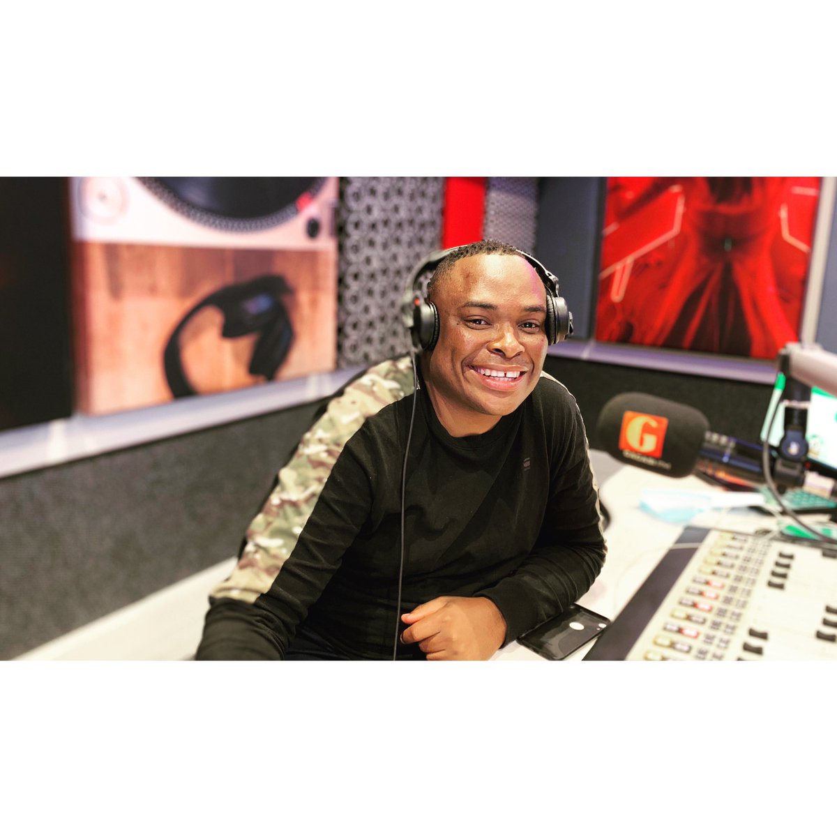 LateNightRadioo's tweet photo. #iRadioImnandiEbusuku on @gagasifm https://t.co/3zYi7ezGq1