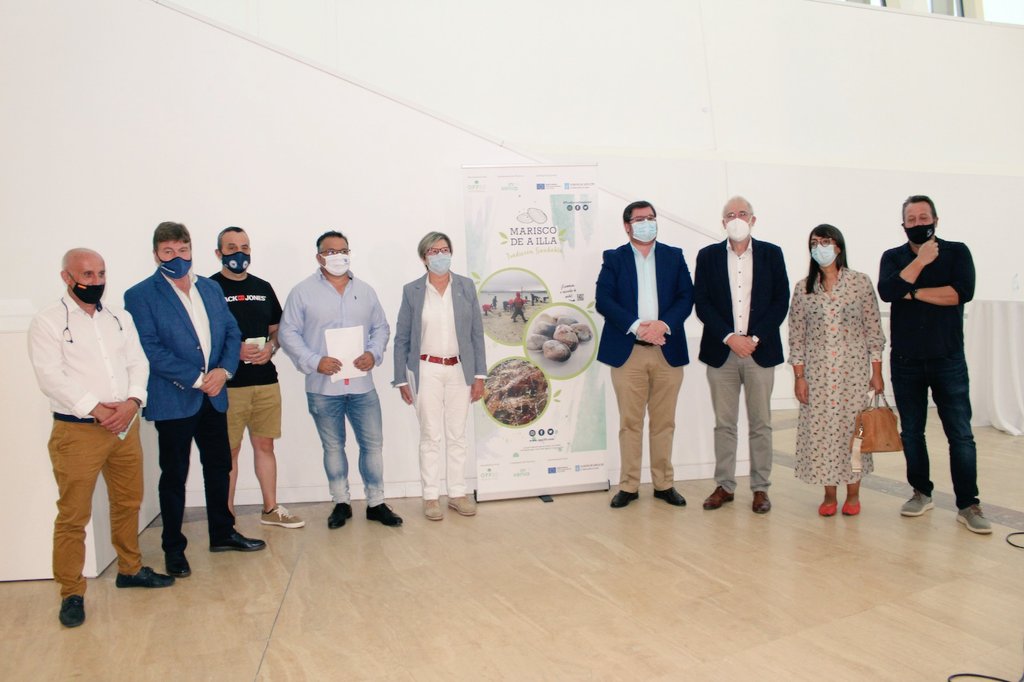 OPP20AIlla's tweet photo. Hoxe foi un gran día. Grazas a todas e todos os que nos acompañastes na #CidadedaCultura nesta presentación da campaña #MariscodeAIlla #tradicionsaudable @mariscodeailla https://t.co/6vwQncrVSV
