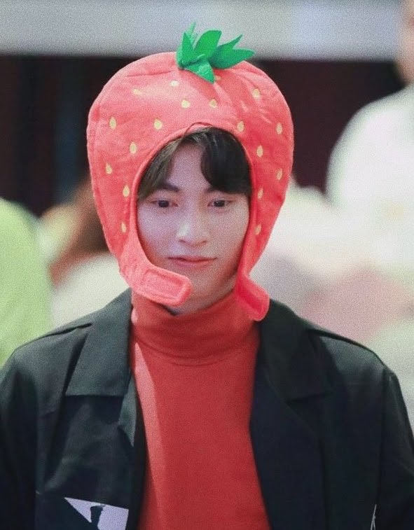 firstly, his mannerisms are one of the many things that make up this beautiful characteristic about him. he's a reserved and soft spoken person, so when he moves around its delicate, making him look cute and soft