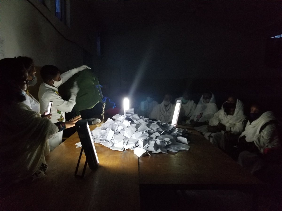 rcoreyb's tweet photo. Vote counting is underway after today's polls in Ethiopia's Tigray region. 

"Turnout is 98%," says election commissioner Muluwork Kidanemariam. "Now we have to count the whole night so we can have the results by tomorrow." https://t.co/Vcc19Eap4U