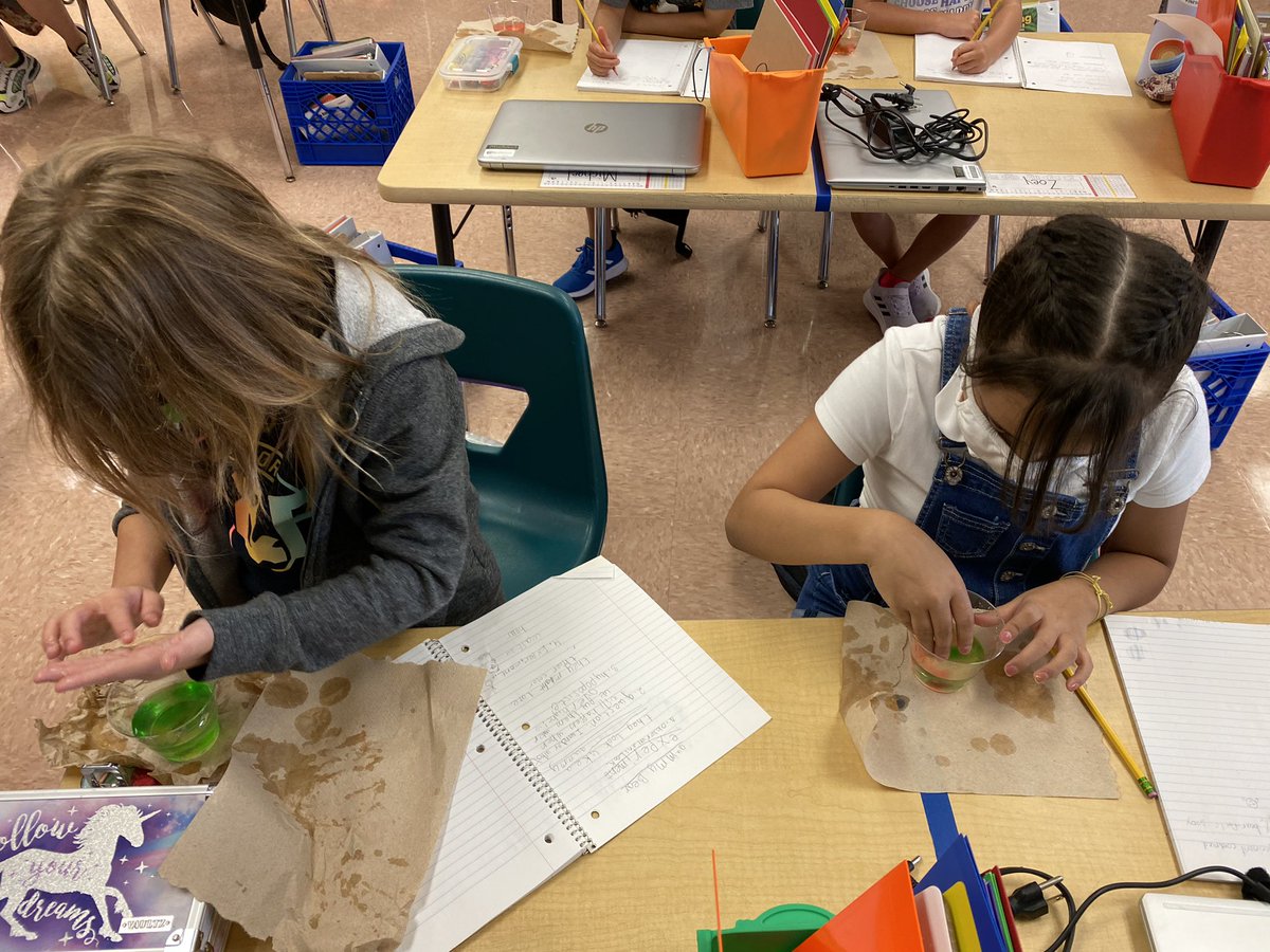 3rdVme's tweet photo. Our first science experiment this year! #vmepatriots #STEAM #ccps @VMEPatriots @collierschools https://t.co/tT97V6AhSK