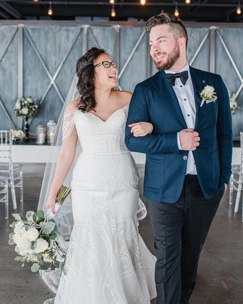 It's easy to feel good when you look this good! 

Source @deannacphotography
#mrderk #edmonton #yeg #yegfashion #yegstyle #shopyeg #yegmen #yegmenswear #calgary #yyc #yycfashion #yycstyle #shopyyc #yycmen #yycmenswear #stylegoals #menstylegoals #menswear