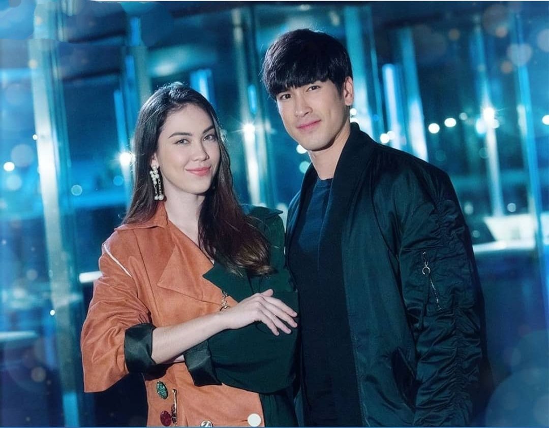 sarunya_EU's tweet photo. Thanks for to night #MLFASHottieProf #nadech #kugimiyas https://t.co/ktIeRVfgp5