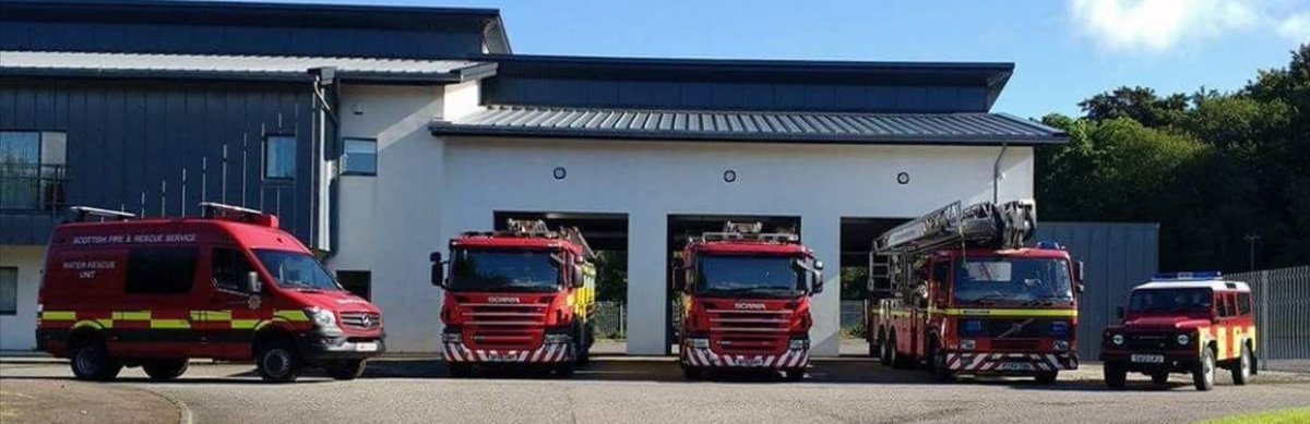 ObanRds's tweet photo. 🚨📟🚨 Crew paged at 03.35hrs along with wholetime colleagues from Oban Fire Station a fire alarm activating in a residential property in Oban #L02A3 #L02A1 https://t.co/puDGY6p9b1