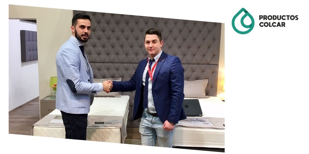 Restless, persistent and very professional. That's right 𝗔𝗻𝘁𝗼𝗻𝗶𝗼 𝗙𝗿𝗮𝗻𝗰𝗲𝘀, our Sales Director.
🔎Do you want to meet him? Enter our #facebook #fanpage and discover what it can do for you!
▶ https: /mtr.cool/grlmglaxig

We 💙 hotmelt
#ProductosColcar