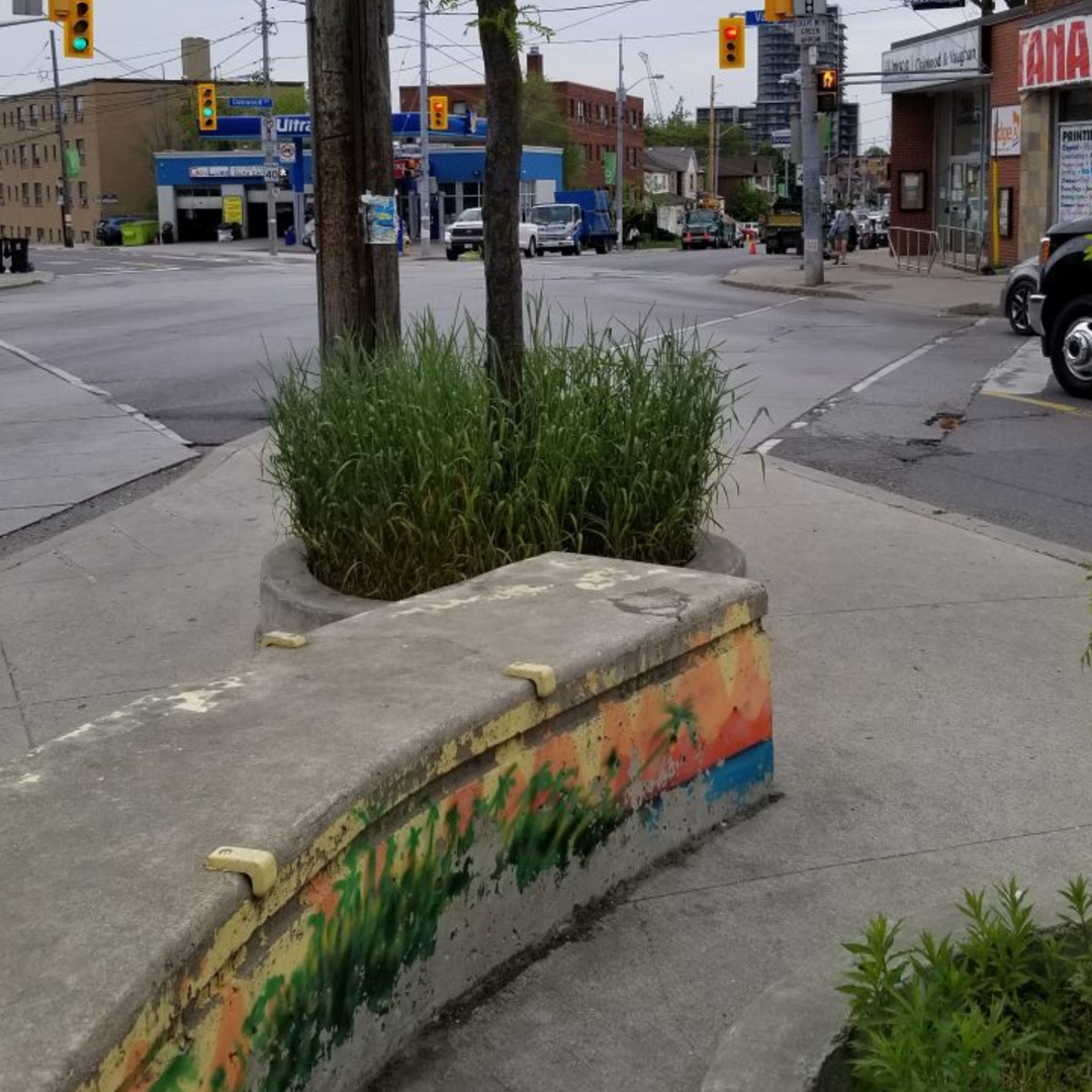 NiaCentre's tweet photo. Do you have a compelling story that anchors you to the vibrant Oakwood-Vaughan area? 

Share your favourite memories, events and moments to create a narrative in support of the mural painted by Dan Bergeron #ACommonThread

Learn more: https://t.co/A1Pq4QlBeJ https://t.co/ql0JmgKznj