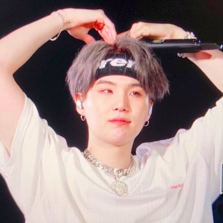 cutcalz's tweet photo. @GOTHDOYEON https://t.co/e6UWxuHu5S