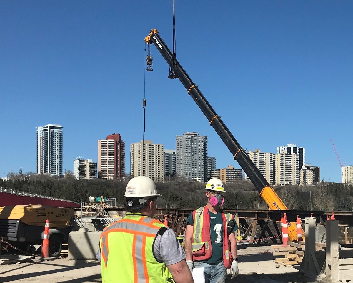 CityofEdmonton's tweet photo. Work continues on Groat Road Bridge with traffic at one lane in either direction. Night closures will continue and daytime closures are planned for the end of Sept. It’s on track to be completed by the end of fall 2020. Learn more about City projects: https://t.co/mtMoRK5Mqg #yeg https://t.co/wKO7SJezjx