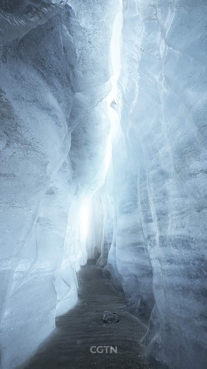 Xinjiang in shades of silver white❄️❄️❄️ #china #photography #NaturePhotography #naturelover #beautifulworld #Tourism https://t.co/Y2KdH4Jmzu