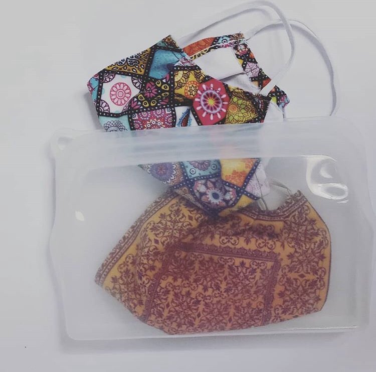 EPockit's tweet photo. Tus #Ecopockit también sirven como estuche para mantener limpios tus cubrebocas
Keep you facemasks clean. Your Ecopockit can doubles as storage bag.
#cubrebocas #limpio #guarda #portátil #versátil #bolsasdesilicon #reusa #😷 https://t.co/FLES9BPASx