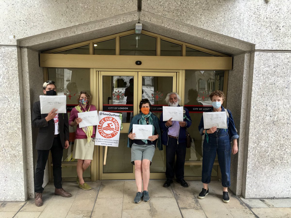 saveourponds's tweet photo. SWIMMERS’ SURVEY REPORT DELIVERED to @cityoflondon @CityCorpHeath today. Keep #hampsteadheathponds #freefromcompulsorycharges #socialprescribing #pondsnotprofit https://t.co/67dvEskF6G