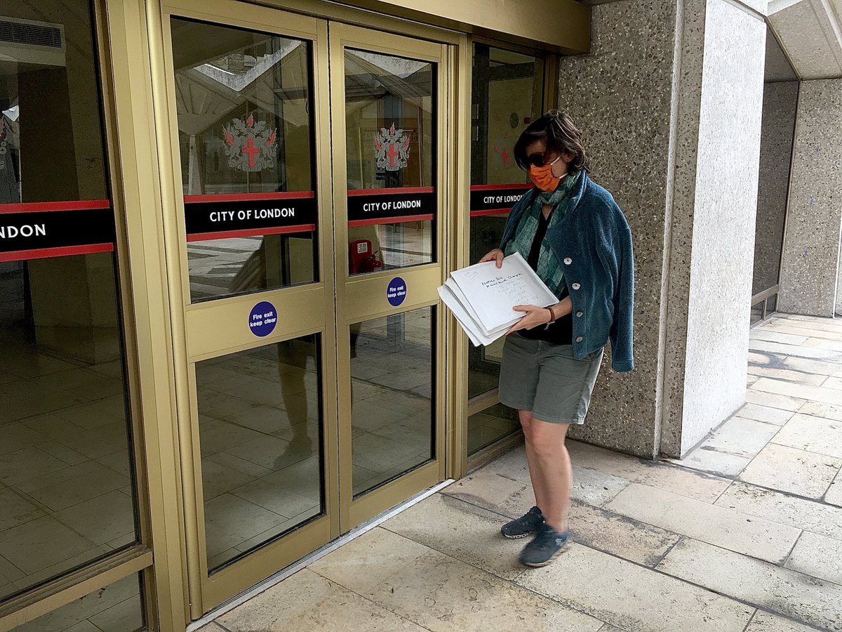 saveourponds's tweet photo. SWIMMERS’ SURVEY REPORT DELIVERED to @cityoflondon @CityCorpHeath today. Keep #hampsteadheathponds #freefromcompulsorycharges #socialprescribing #pondsnotprofit https://t.co/67dvEskF6G