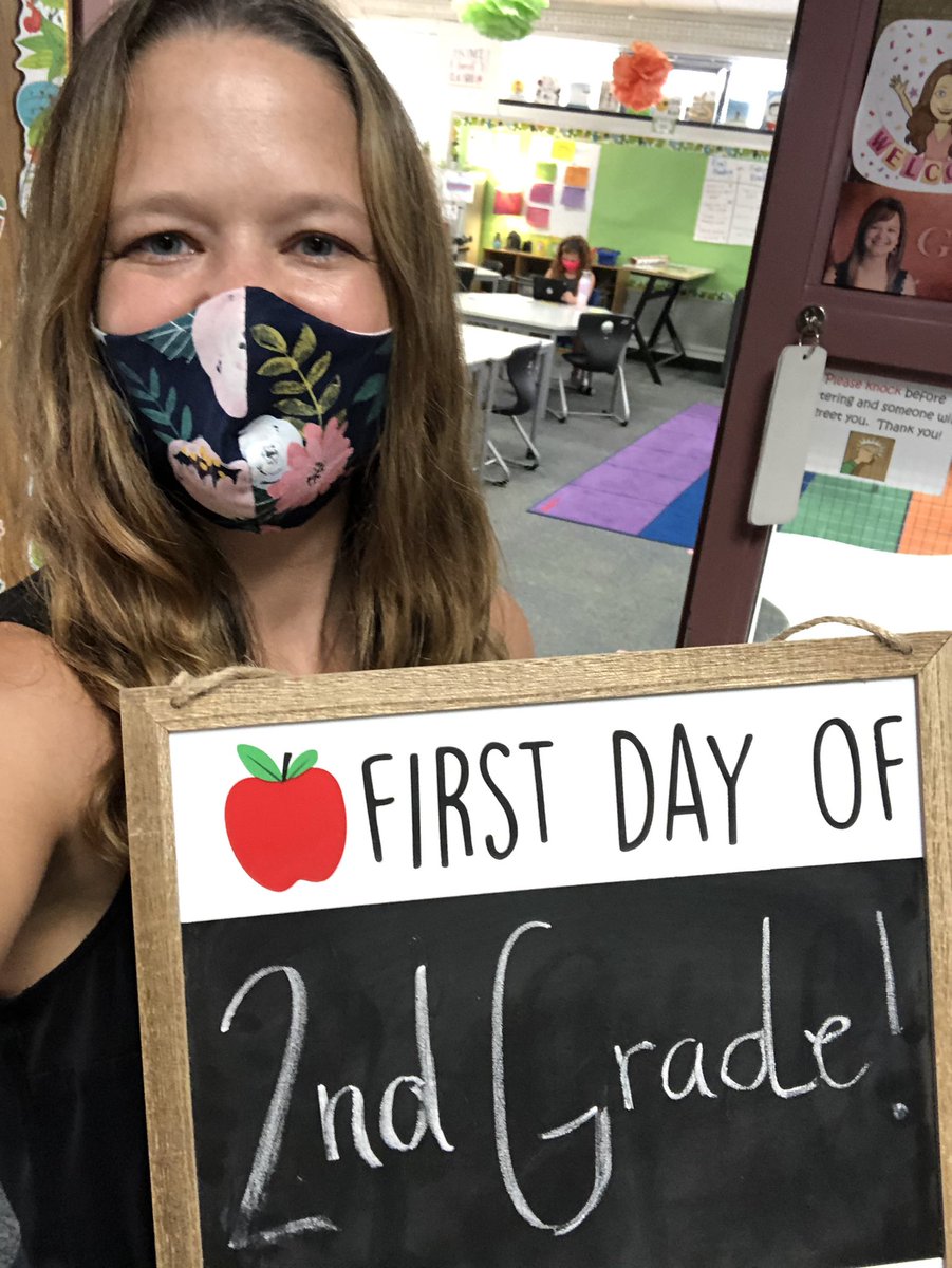 MrsDayDCE's tweet photo. @DCEtrailblazers Happy First Day of Face to Face a day late 😂👏 #CISDtogether #cisdstrongertogether #dcestrong https://t.co/pJ25MkR1K7
