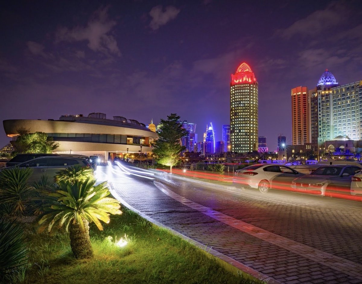 Тред про QATAR 🇶🇦

Страна в которой раньше не было ничего, а теперь есть все. Внутренние районы представляют собой засушливую пустыню, а побережье покрыто пляжами и дюнами. Столица Доха славится своими футуристическими небоскребами.