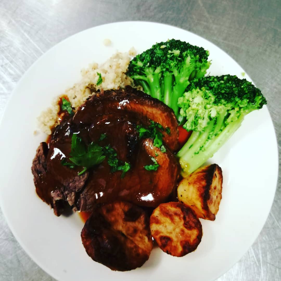 DeborahCullen14's tweet photo. Today's patient meals for lunch at the Rotunda Hospital #patientmeals #hospitalfood #patientnutrition #rotundahospital https://t.co/pOdsorTuuF