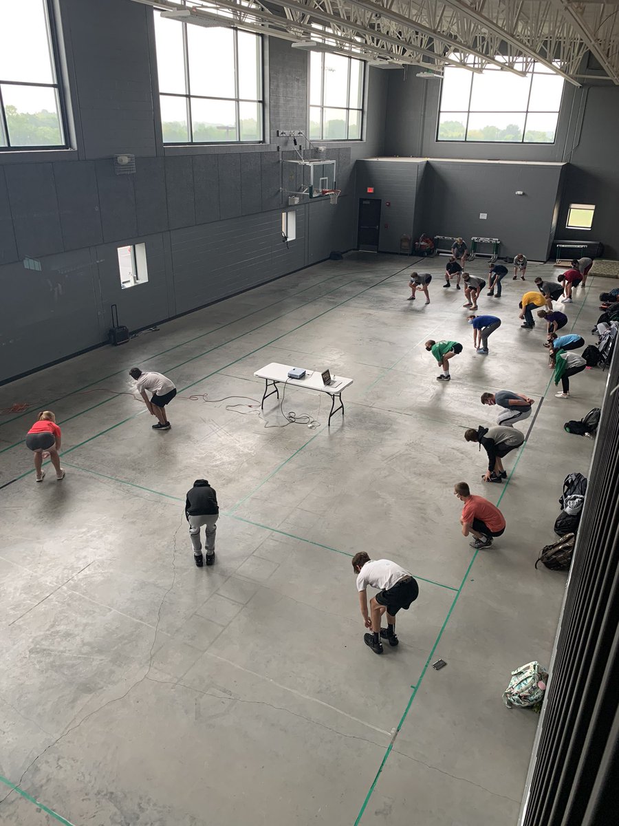 MicahSheppard3's tweet photo. A little social distancing Yoga in Athletic PE. https://t.co/ydllhX8NRk