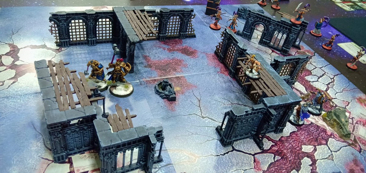 Habemus_Ludum's tweet photo. Tardes de warcry en Habemus Ludum.
Convergencias de los Iron Golems y los Untamed Beast.
#ageofsigmar #warcry #stormcasteternals #irongolem #untamedbeast #cypherlords #gamesworkshop #warhammer https://t.co/cveJpurgs1