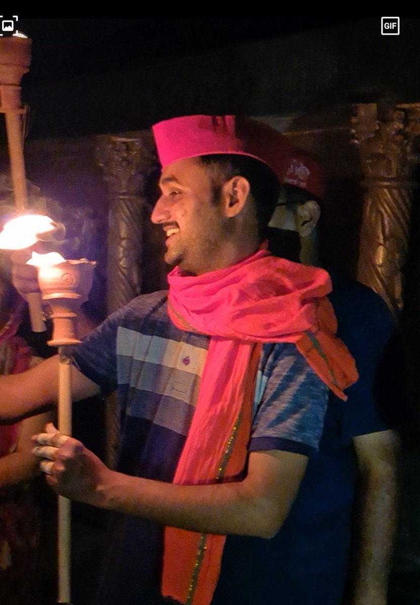 manojyadavspalg's tweet photo. हमे मिटाने का हौसला हो तो आज़मा के देखना..
क्योकि बुझता दिया नहीं मशाल हैं हम..
कागज़ पे बनी तस्वीर नहीं..
समाजवादी का गहरा लाल रंग है हम..
शोर है, कोहराम है, दहाड़ है ..
क्योकि चिलम के खिलाफ मशाल है हम..!!

#बेरोजगारी_के_खिलाफ_एक_मशाल
@yadavakhilesh 
@AjayVyathit https://t.co/8OsMCXbpR1