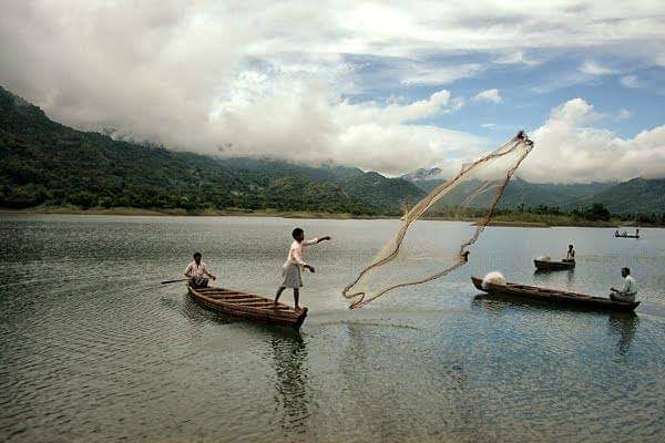 ఈ సంస్థానమున సీలేరు నది మీదు కల మత్స్యగుండము అను తీర్థమందు చేపలను అతి పవిత్రమైనవని ప్రజలు భావించేవారు . ఇప్పటికీ అచారము కొనసాగుతున్నది . ఈ సంస్థానము పూర్వీకులు పాడేరు గ్రామములొ మొదటి సారిగా మకాం వేసినట్లు చరిత్ర ఉంది కావున ఈ సంస్థాన పాలకులు తమ పట్టాభిషేకోత్సవాలు తొలుత 2/n