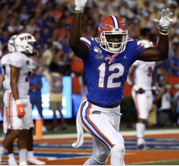 d1highlights's tweet photo. 🚨BREAKING🚨
2022 WR @isaiahhorton14 out of Oakland HS (Murfreesboro, TN) tells us he has been offered by SEC East power @GatorsFB ‼️
@J3MTraining @J3M7v7 @CoachTBarr @DecarloWoodmore @RN_JK808 @JPrince30 #j3mtraining #d1highlightsprepnews #TheSwamp #Gators #Florida https://t.co/TDgAjaN5ia