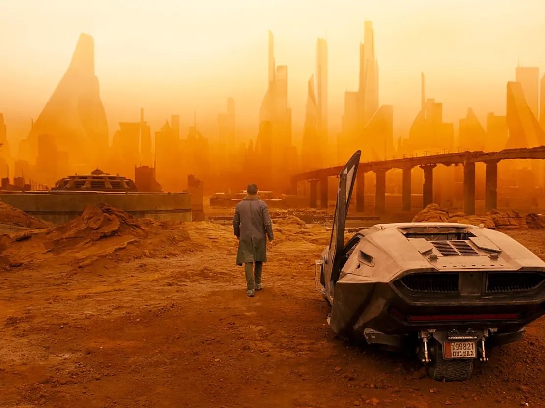 anaisisdrawing's tweet photo. left: san francisco/bay area rn          right: blade runner 2049 https://t.co/52JPRuHIBU